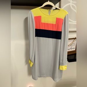 Cute medium length dress. It’s light weight with long sleeves which I love.